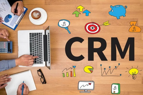 چگونه یک استراتژی CRM موثر برای کسب و کار خود بسازیم؟